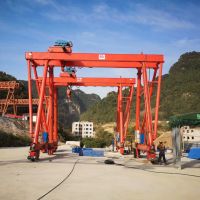 宜昌市夷陵區路橋工程輪胎吊起重機各種型號起重機，行吊廠家直銷