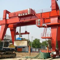 四川雅安門式起重機
